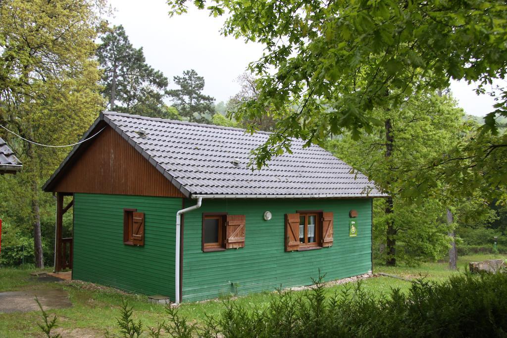 Camping De La Pelouse Jaulny 객실 사진