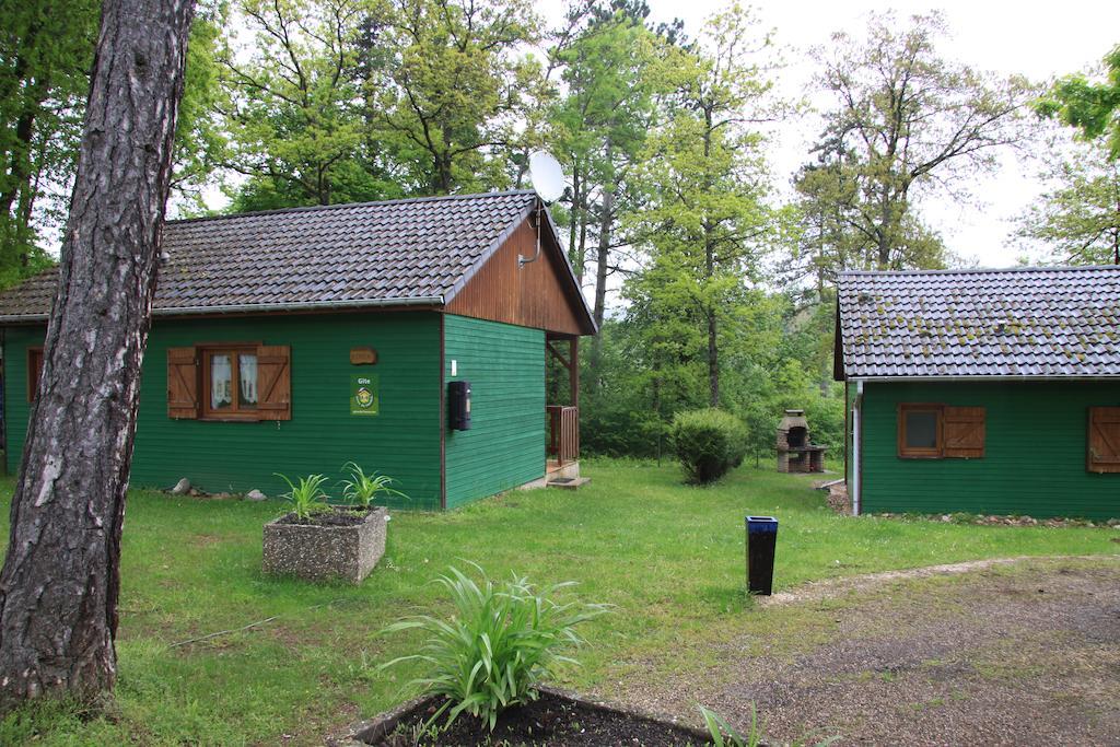 Camping De La Pelouse Jaulny 객실 사진